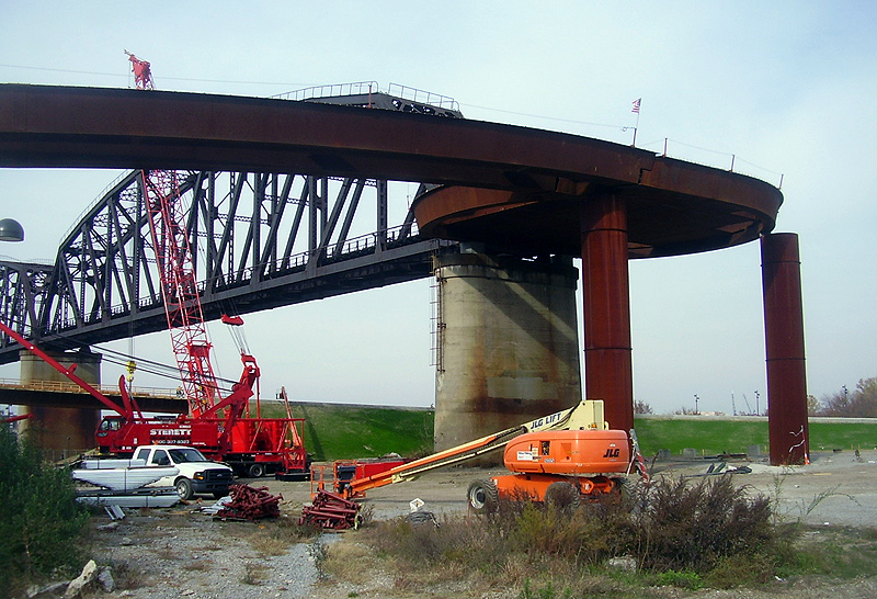 Big Four Bridge Construction (Photo courtesy Steve Wiser)