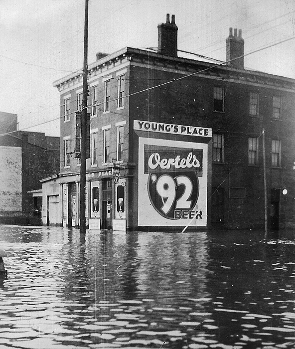 Young''s Place at Story Ave. & Cabel Street in 1937 flood (see credit above)