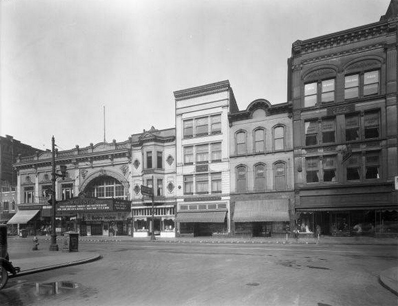 Fourth and Guthrie streets showing the Majestic Theater in the spot of today's McCrory's building. (UL Photo Archives)