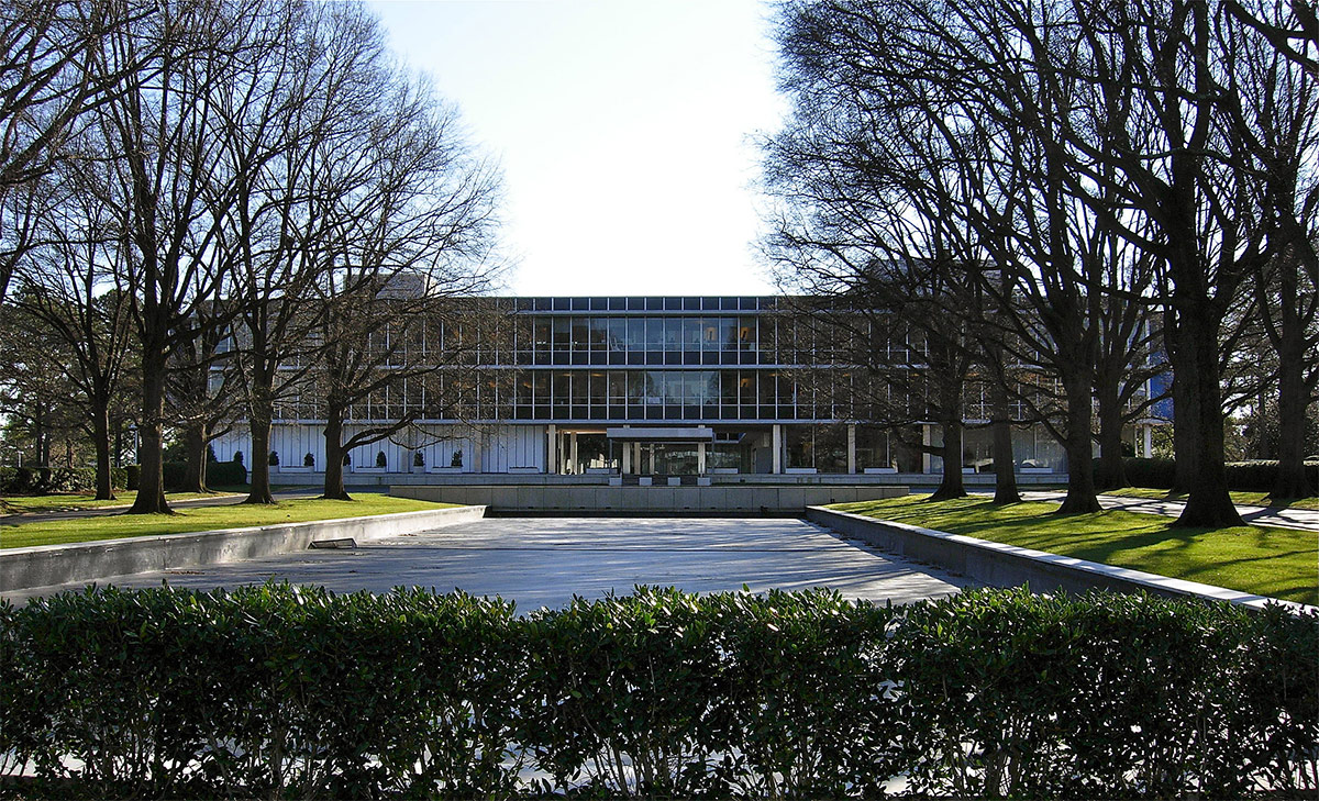 The headquarters that Reynolds built in Virginia is now home to Altria/Philip Morris. (Courtesy Wikimedia Commons)