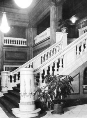 Detail of the Rialto's grand marble stair. (Courtesy UL Archives)