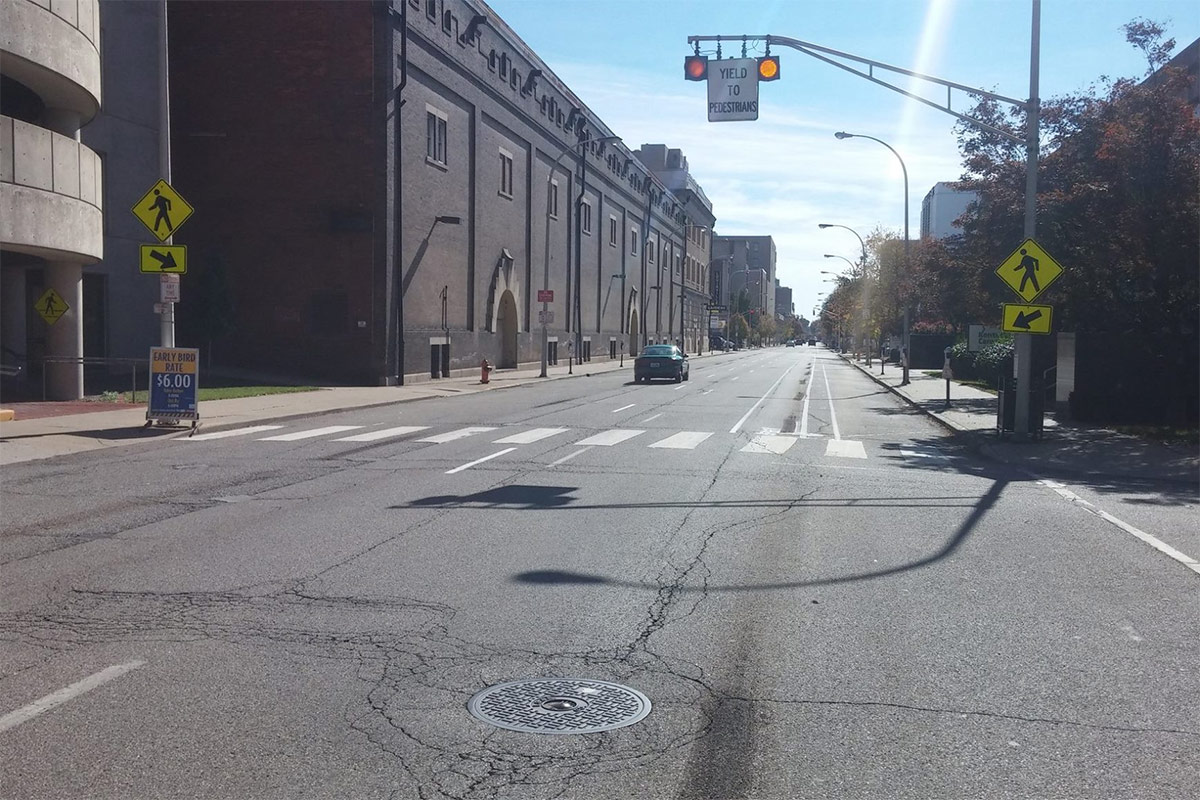 Louisville’s newest bike lane—and the first to get green paint—is now ...